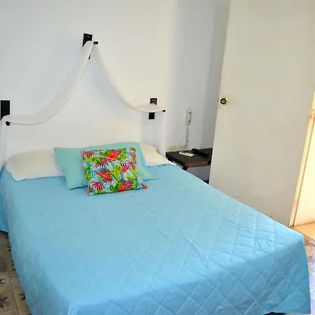 Santa Cruz Hotel