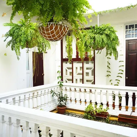 Santa Cruz Hotel 2*