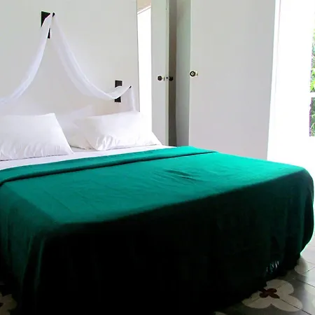 Santa Cruz Hotel